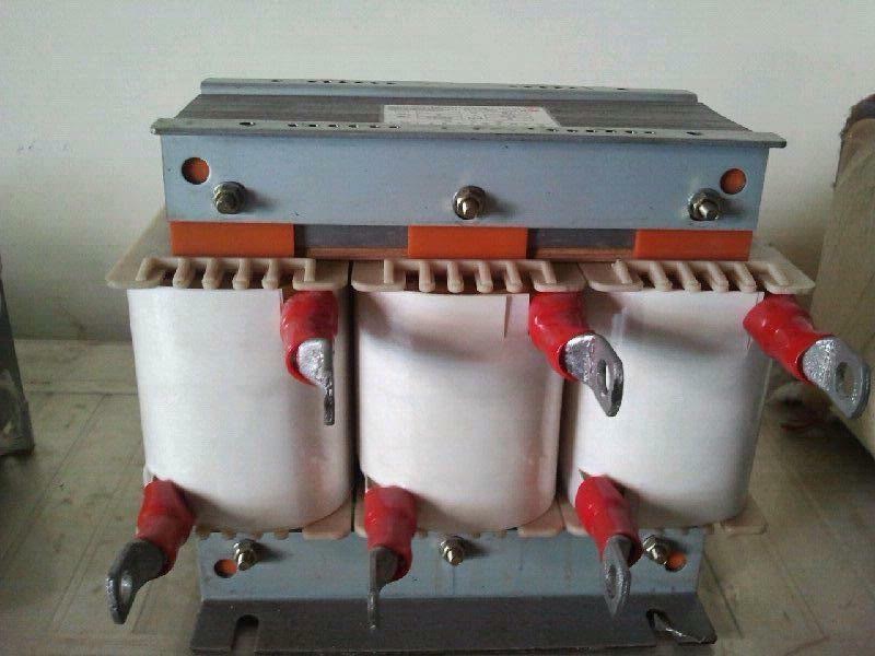cuon-khang-ac-dc